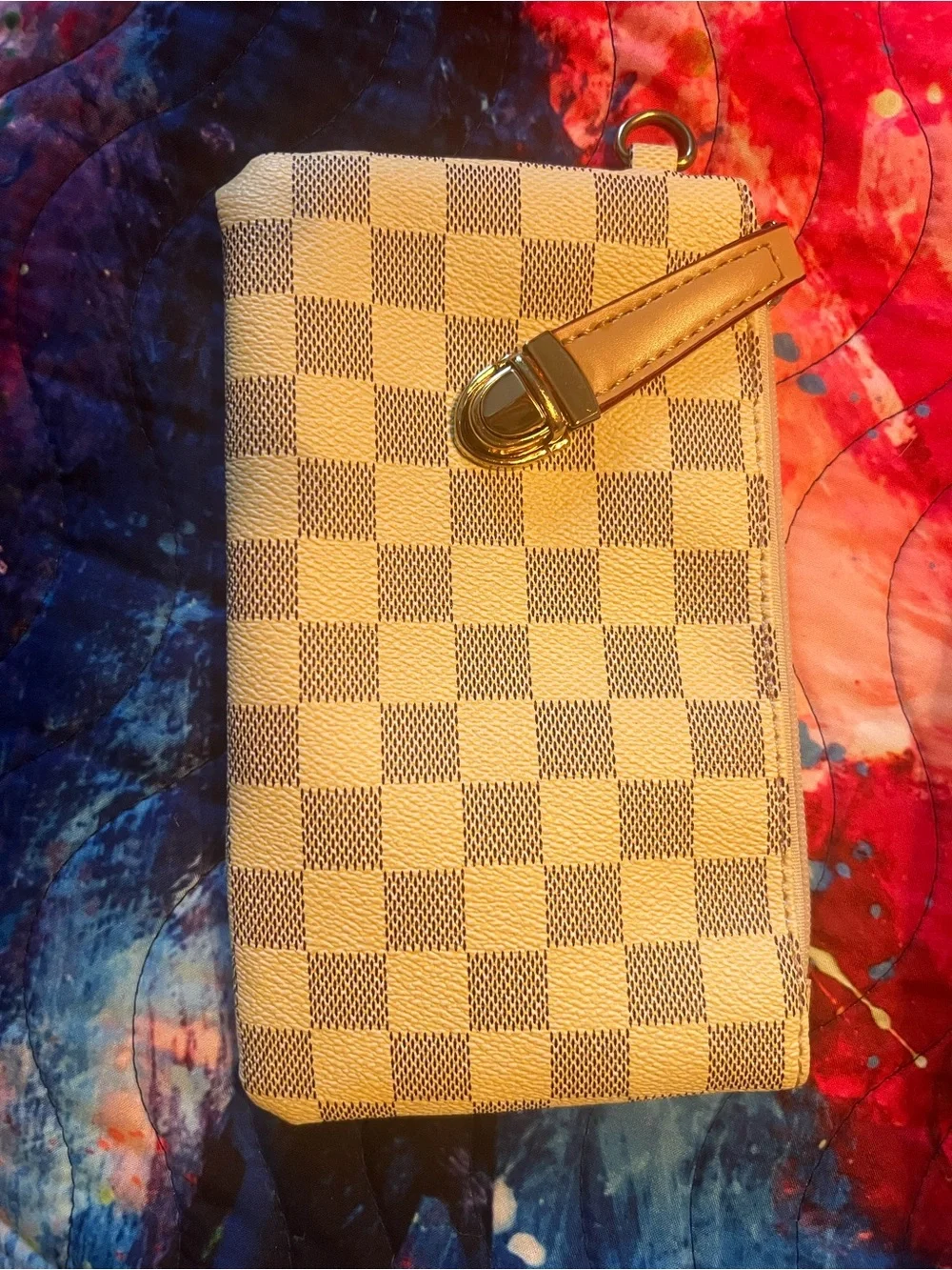 Checkered crème and grey bag with pouch